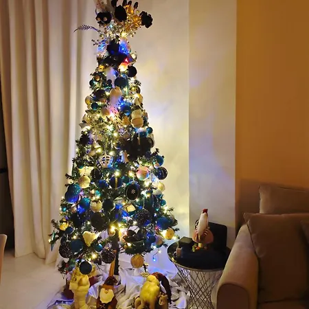 아파트 Infinity View, The *